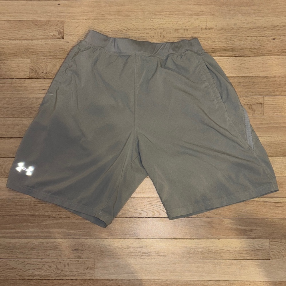 Under Armour Men's Athletic Shorts in Gray